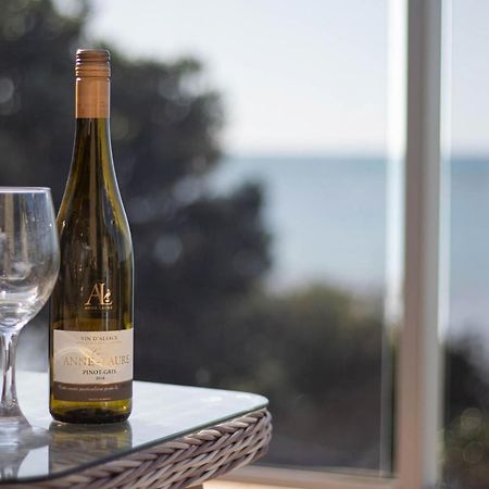 הוילה ניו פלימות' Beachfront Bliss On Wanaka Terrace Support Local מראה חיצוני תמונה