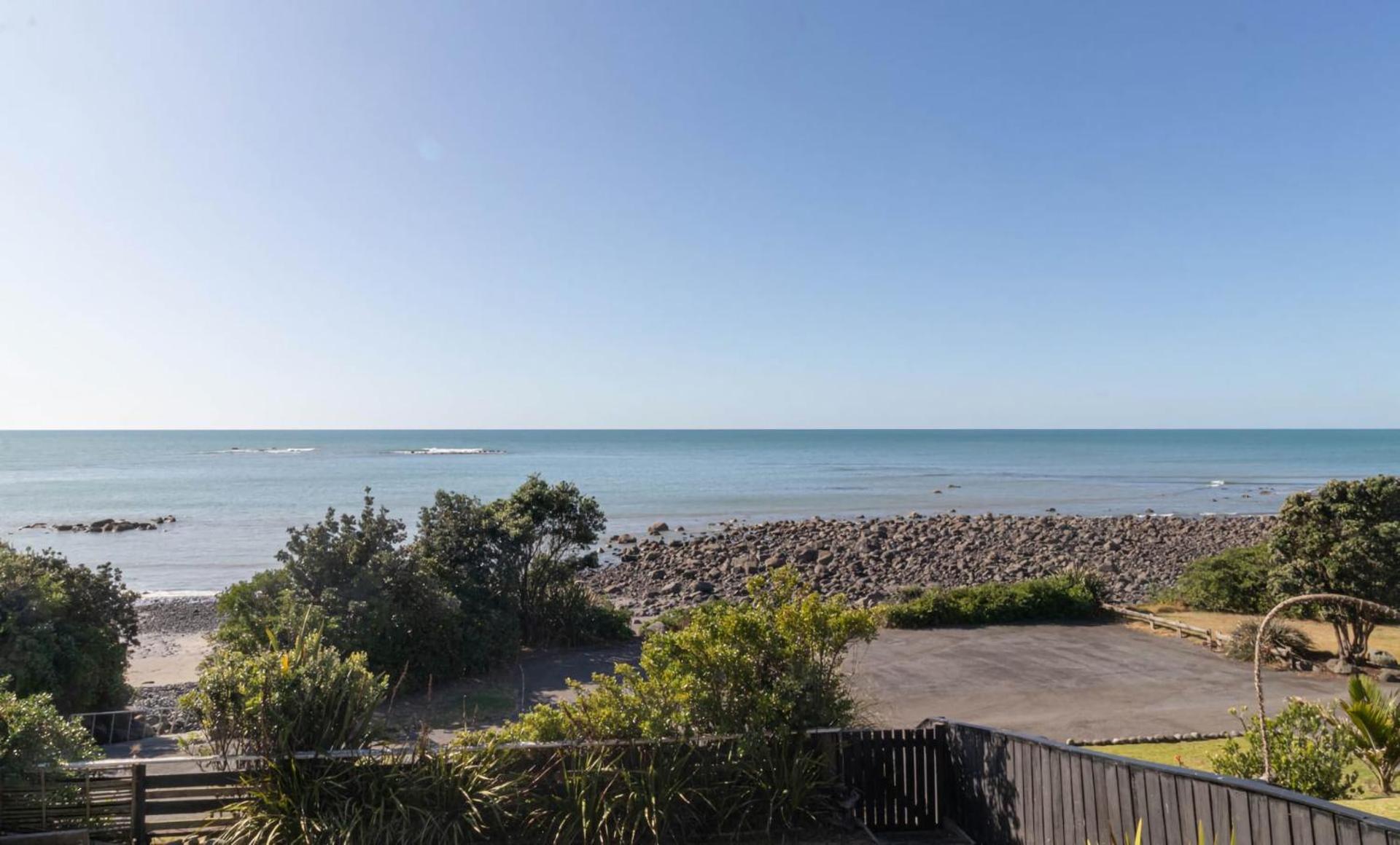 הוילה ניו פלימות' Beachfront Bliss On Wanaka Terrace Support Local מראה חיצוני תמונה